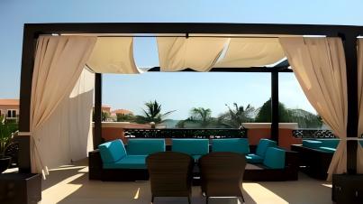 Outdoor Furniture & Decor